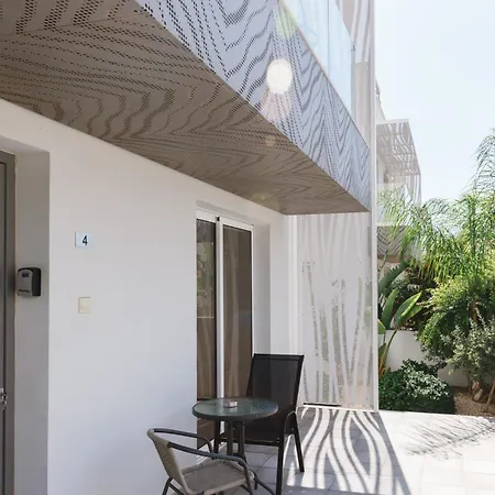 Nissini Villa *